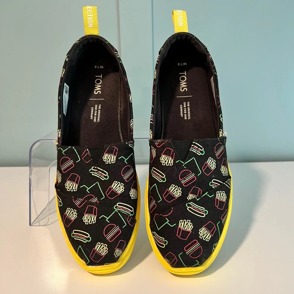 Toms ‘The Venice Collection’. Size‎ 7 1/2.